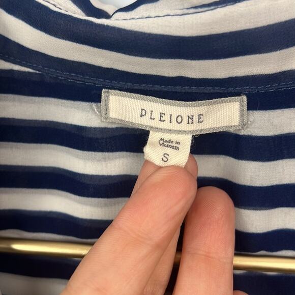 Pleione striped tie front button down sheer blouse size small - Picture 7 of 12